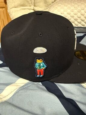 Bad Bunny New York Yankee’s Men's Black Frog Embroidered Fitted Cap